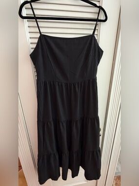 Classic Black Spaghetti-Strap Tiered Dress Size Large